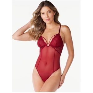 SOFIA INTIMATES WOMEN’S GEO LACE BODYSUIT